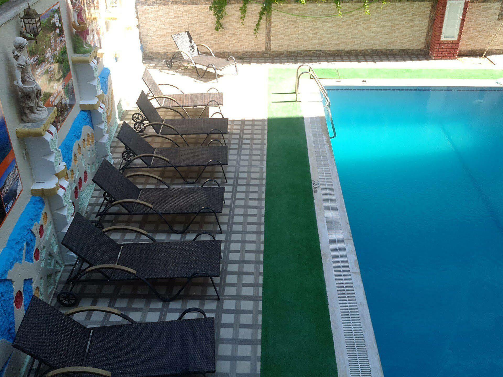 Saturn Hotel Kusadasi Exterior foto