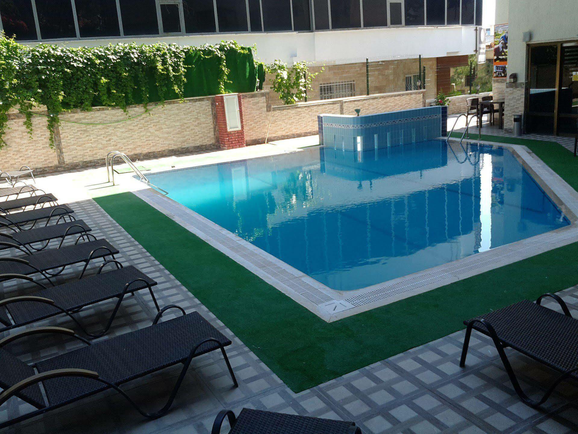 Saturn Hotel Kusadasi Exterior foto